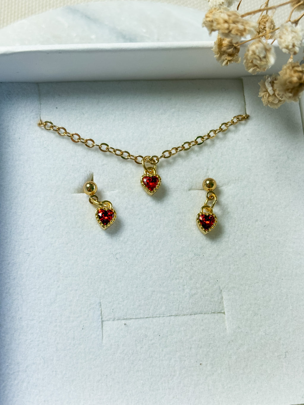 Red Heart Mini Dangles | 18k Gold